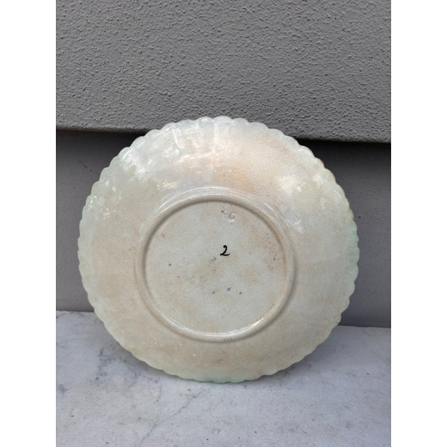 Orchies French Majolica White Daisy Plate Orchies, Circa 1890 For Sale - Image 4 of 4