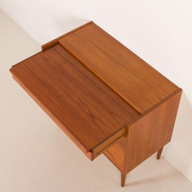 Danish Teak Dresser with Hidden Vanity, 1960s For Sale - Image 18 of 18