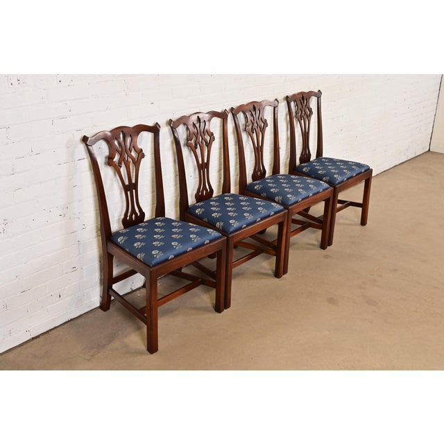 Baker Furniture Company Baker Furniture Style Georgian Carved Mahogany Dining Chairs, Set of Four For Sale - Image 4 of 12