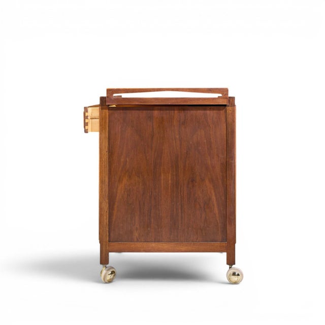 Mid 20th Century John Kapel for Glenn of California Mid Century Walnut Drop Leaf Expandable Bar Cart For Sale - Image 5 of 15