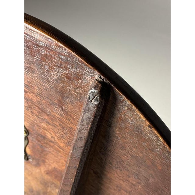 Very neat English tilt top / folding table / side table. Made of oak, 19th century. In very good condition. Dimensions:...