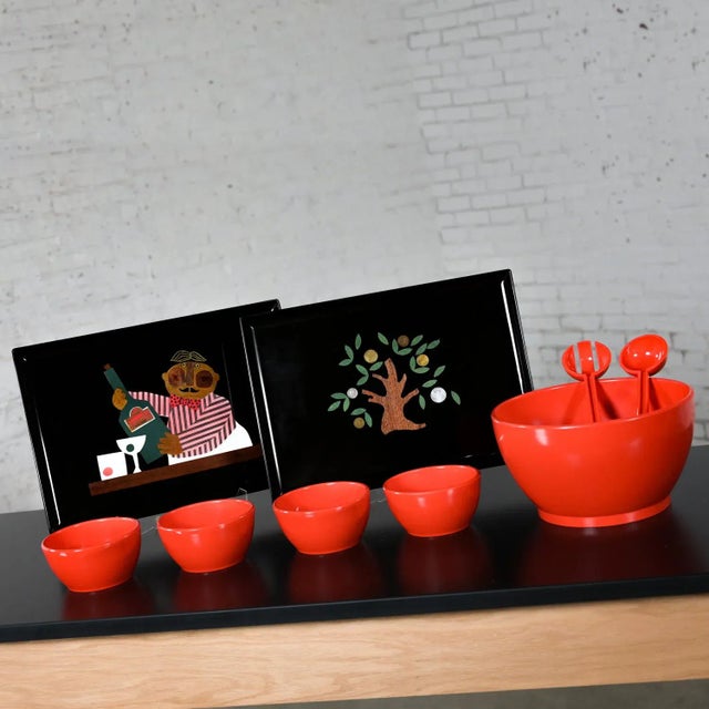 Mid-20th Century Mid-Century Modern Pair Couroc Trays & Orange Vintage Plastic Salad Serving Set For Sale - Image 6 of 12