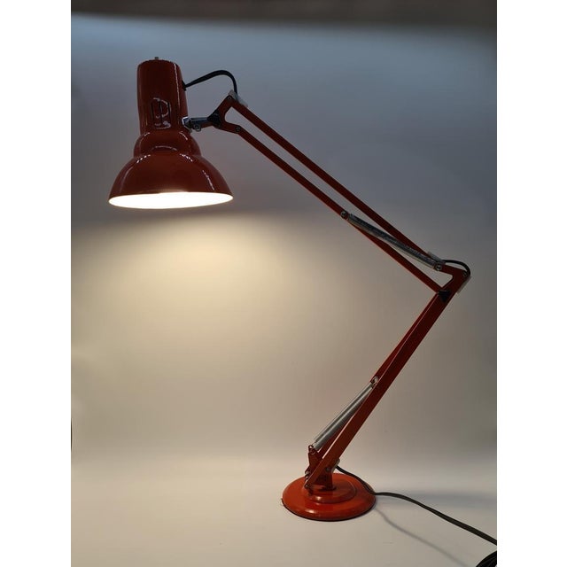 TYP W3 Spezial Desk Lamp in Red Metal, 1970s For Sale - Image 3 of 14