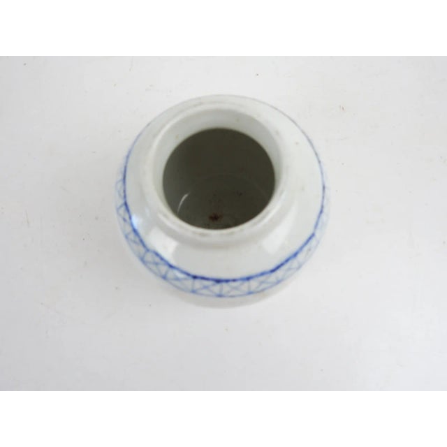 Late 19th Century Small Blue White Chinese Export Hand Painted Jar For Sale - Image 5 of 6