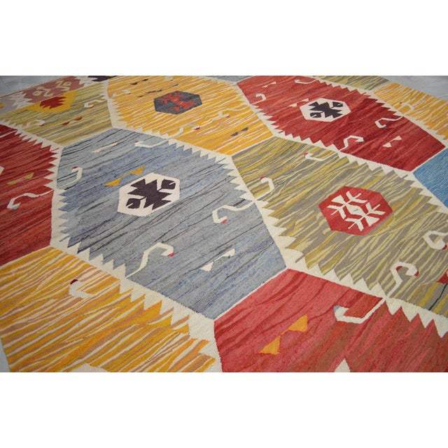 Vintage Handwoven Turkish Rug Oversized Oushak Kilim Rug for Living Room - 9′11″ X 12′2″ For Sale - Image 11 of 14
