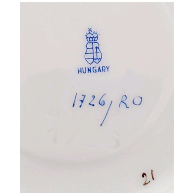 Herend 1930s Herend Rothschild Bird Gold Scalloped Edge Tea Cup Saucer For Sale - Image 4 of 4