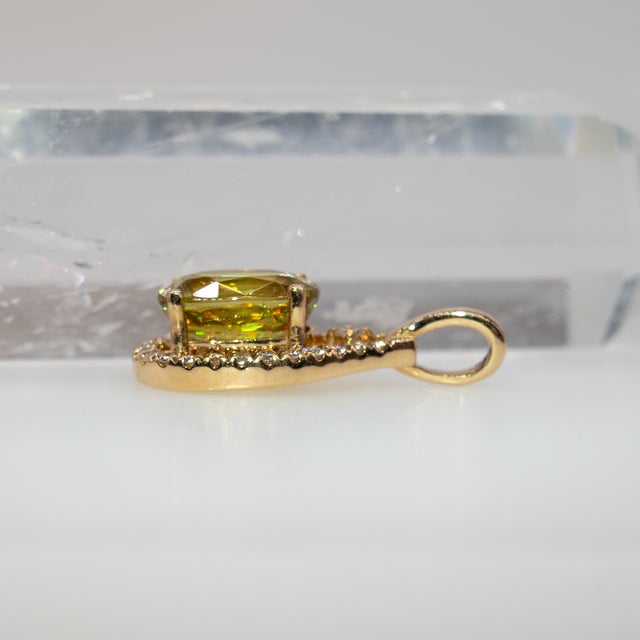 2.1Ct Sphene Pendant With Earth-Mined Diamond Accents in Solid 14k Gold, 8x6mm For Sale In Columbus - Image 6 of 7