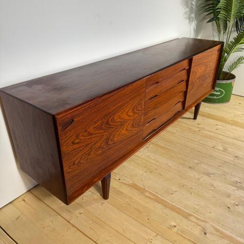 Vintage Sideboard in Rosewood, 1960s For Sale - Image 3 of 14