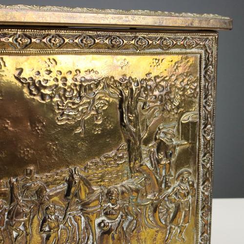 Antique Metal Trunk for Timber, United Kingdom, 20th Century For Sale - Image 3 of 16