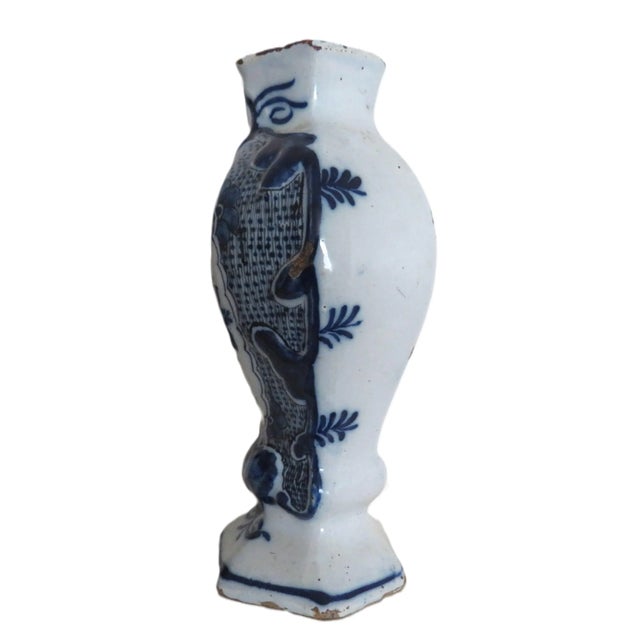 18th Century Pair of 18th C. Blue & White De Klauuw Delft Vases With Roses Holland Dutch For Sale - Image 5 of 9