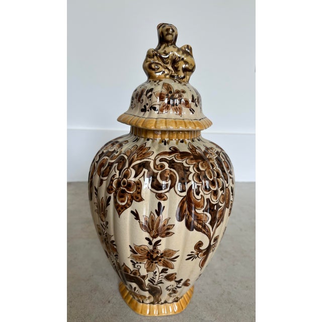 1940s Dutch Plateelbakkerij Zuid-Holland Gouda Lidded Vase For Sale In Houston - Image 6 of 12