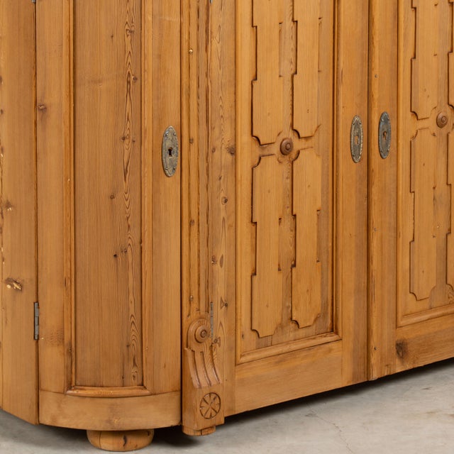 19th Century Swedish Pine Sideboard With Curved Sides For Sale - Image 12 of 18