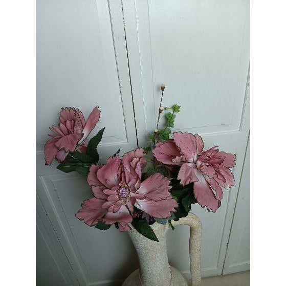 1990s Large Off-White Textured Ceramic Floor Vase or Amphora With a Single Side Handle For Sale - Image 5 of 6