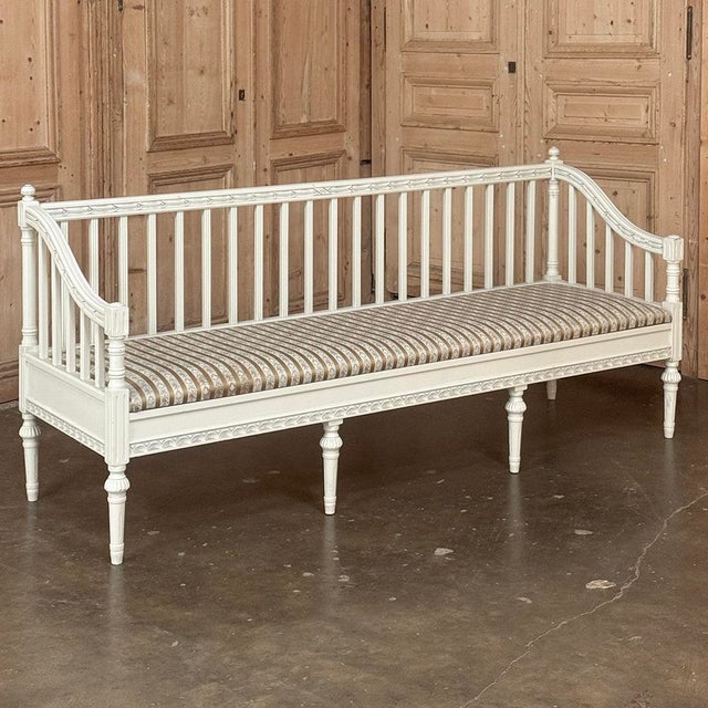 Neoclassical 18th Century Swedish Gustavian Painted Settee ~ Neoclassical Design For Sale - Image 3 of 18