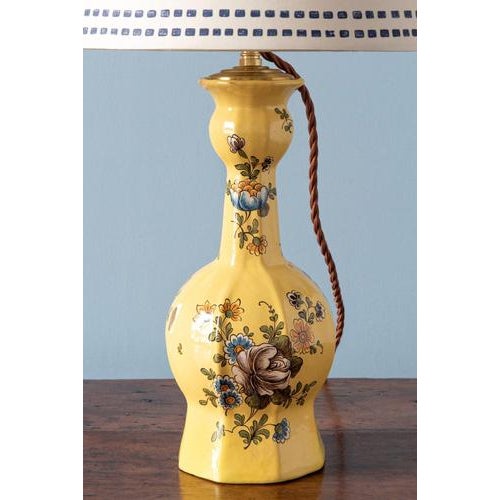 Moustiers Faience Garlic Neck Table Lamps, 1800s, Set of 2 For Sale - Image 6 of 13