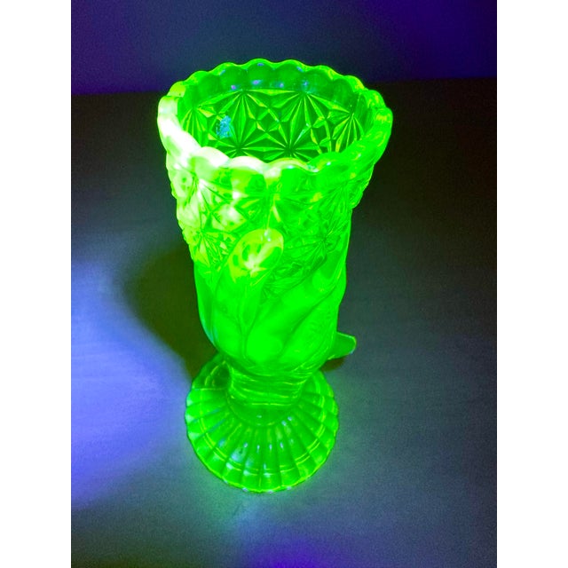 Late 19th Century Antique 1880s George Duncan & Sons Cornucopia Vase For Sale - Image 5 of 9