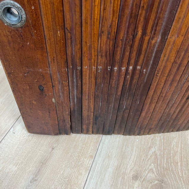 Undulating Screen with Pine Slats, 1930 For Sale - Image 11 of 17