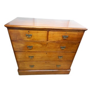Victorian Chest of Drawers in Mahogany For Sale