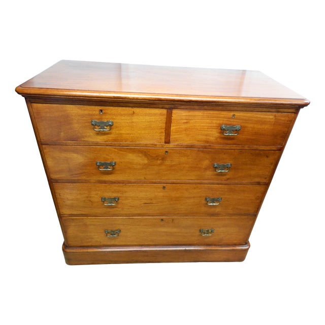 Victorian Chest of Drawers in Mahogany For Sale