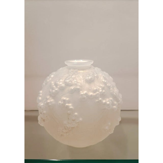 Druide Vase in Glass by René Lalique for Lalique, France, 1924 For Sale - Image 6 of 7