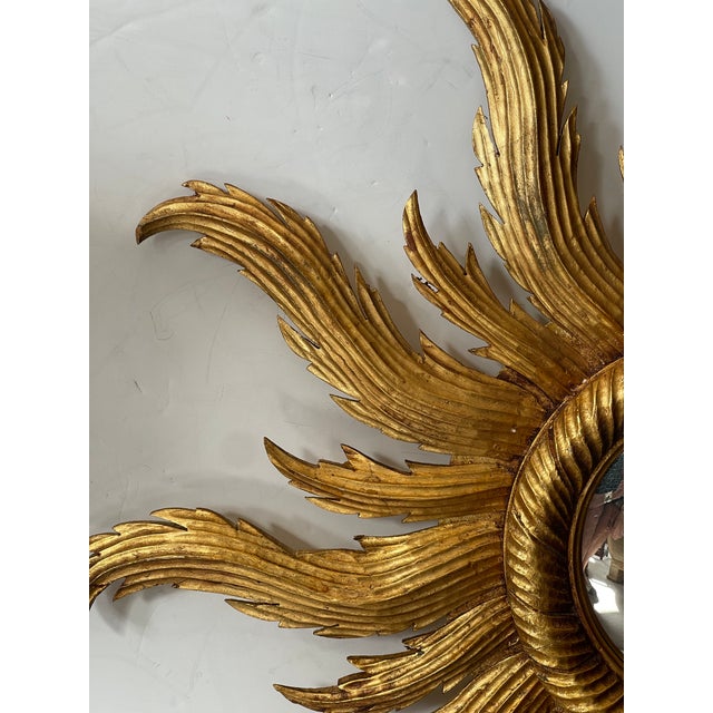 French Hand-Carved Giltwood Sunburst Mirror, Hollywood Regency, 1940s For Sale - Image 4 of 16
