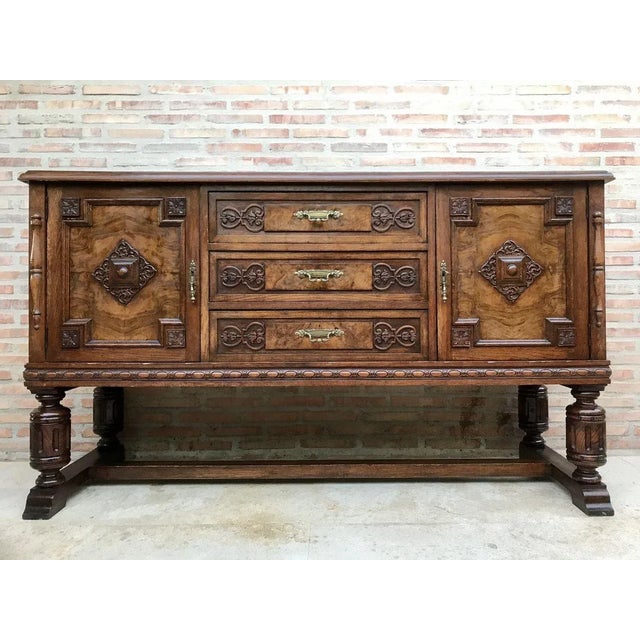 Large 19th Century Catalan Spanish Buffet with Drawers and Mirror Crest For Sale - Image 4 of 8