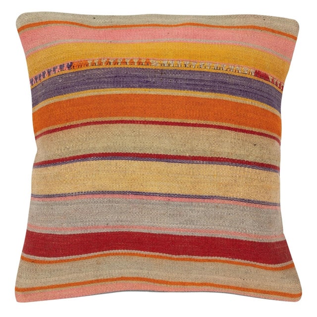 Bring history and warmth into your home with this vintage handmade Turkish wool cushion cover set. This pair of cushion...