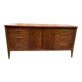 Mid Century Modern Broyhill Credenza For Sale