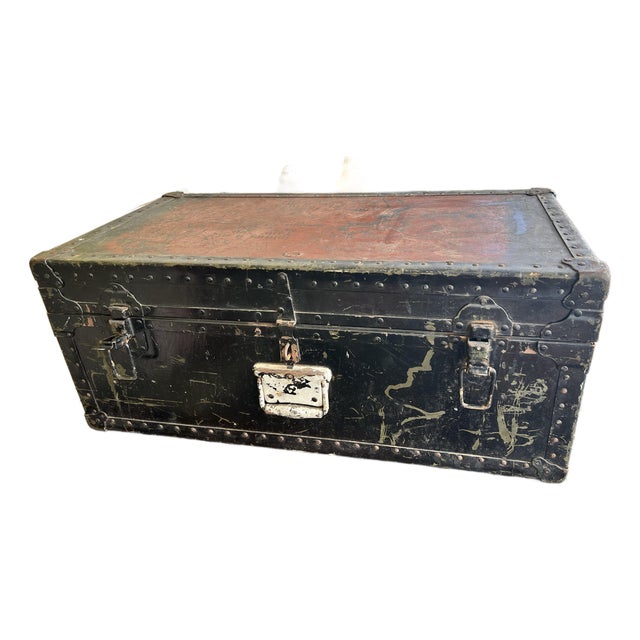 Mid-Century Modern Industrial Us Military Footlocker Trunk With Original Insert Tray For Sale