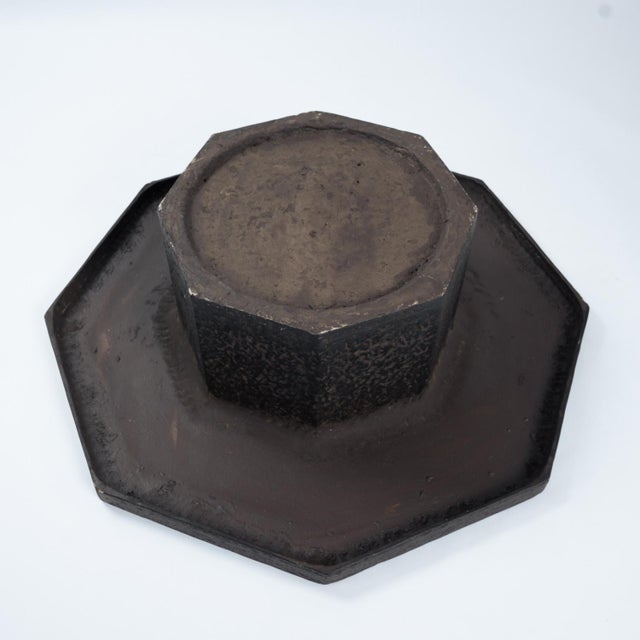 Brutalist Octagonal Coffee Table in Black Stone-Look Resin, 1970s For Sale - Image 15 of 17