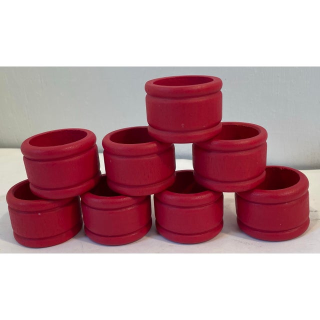 Nice set of 8 vintage wooden napkin rings!