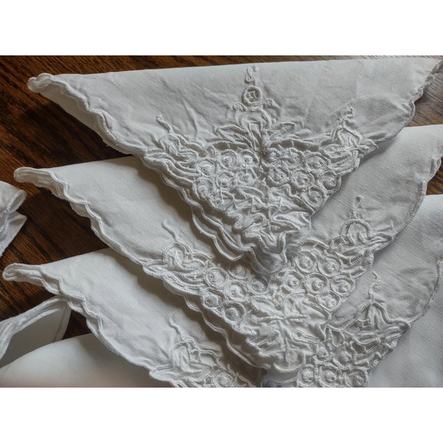 Vintage Linen Dinner Napkins- Set of 8 For Sale - Image 4 of 7