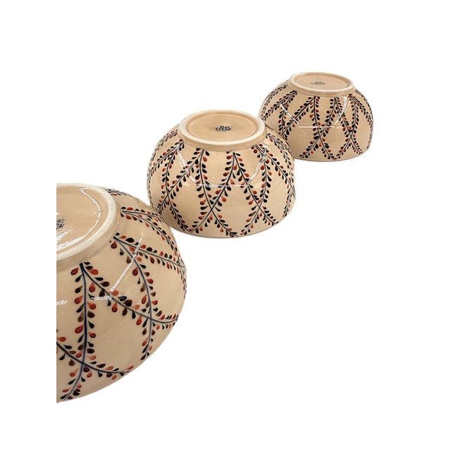 Ceramic Bat Asian Modern Trang Vietnamese Ceramic Soup Bowls With Hand Painted Leaf Vine Details - Set of 5 For Sale - Image 7 of 9