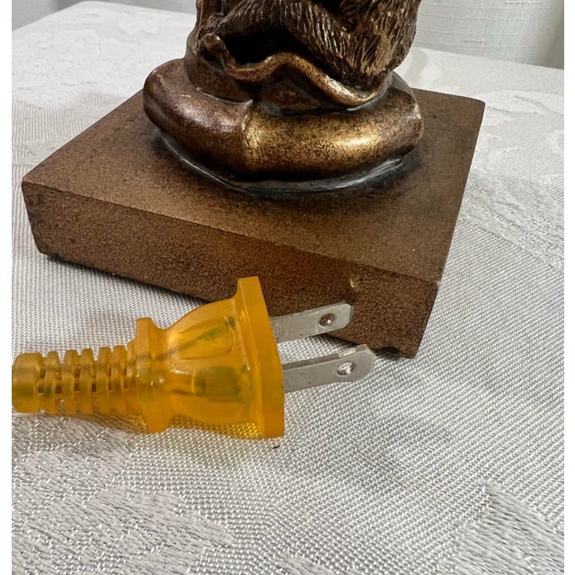 Vintage Two Monkey’s Climbing Faux Bamboo Gold Petite Table Lamp For Sale - Image 9 of 9