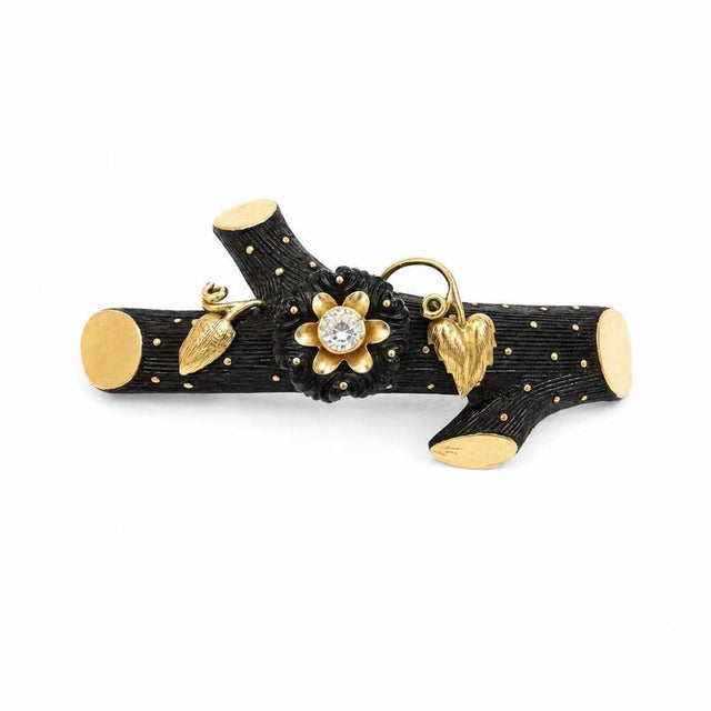 Metal 19th Century Choker and Brooch in 18k Gold and Diamonds, Set of 2 For Sale - Image 7 of 9