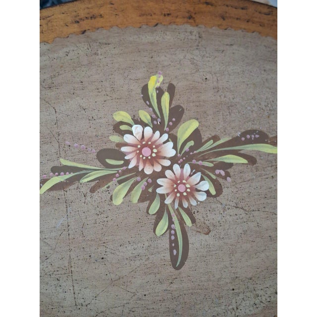 1960s Lacquered and Gilded Oval Coffee Table, 1960s For Sale - Image 5 of 18
