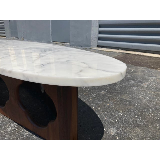 Walnut and Marble Coffee Table, Usa 1950s For Sale - Image 9 of 12
