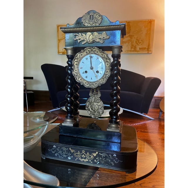 19th Century Napoleon III Portico Clock With Barley Twist Columns With Ottoman Numerals For Sale - Image 4 of 4