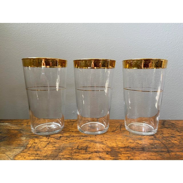 Mid 20th Century Vintage Mid 20th Century Glass Tumblers With Gold Rim - Set of 6 For Sale - Image 5 of 9