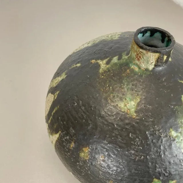 Abstract Ceramic Studio Pottery Vase from Gerhard Liebenthron, Germany, 1963 For Sale - Image 6 of 18