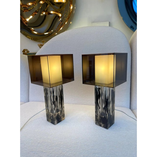 Glass 1990s Pair of Lucite Cube Table Lamps For Sale - Image 7 of 7