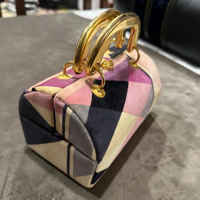 1960s Haute Couture Velvet and Brass Iconic Minaudiere Bag by Emilio Pucci For Sale - Image 11 of 12
