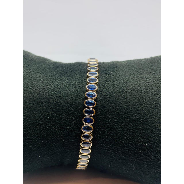 Gemstone Natural 18k Gold Blue Sapphire 15.19cts Bracelet For Sale - Image 7 of 9