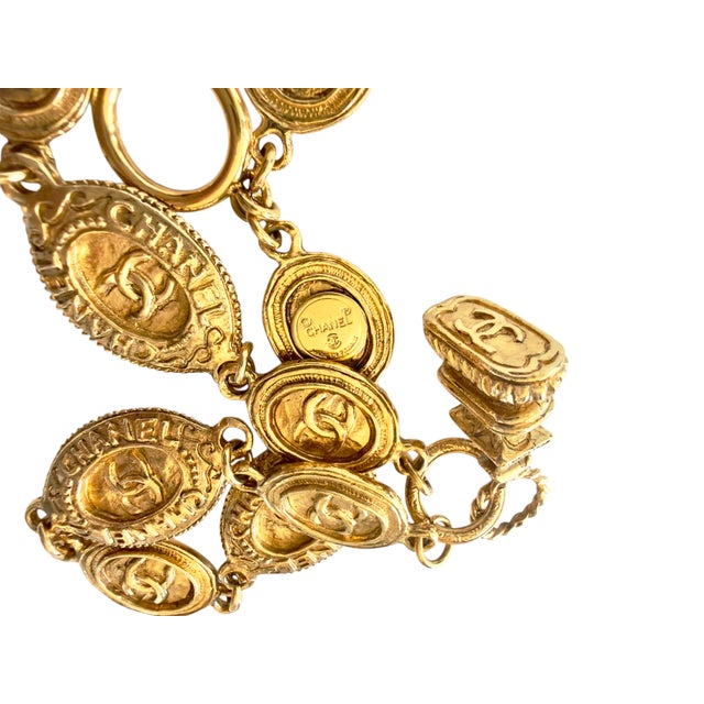 70s Chanel Bracelet Seal Charm Double C CC Gold Plated Logo Coco Vintage For Sale - Image 9 of 17