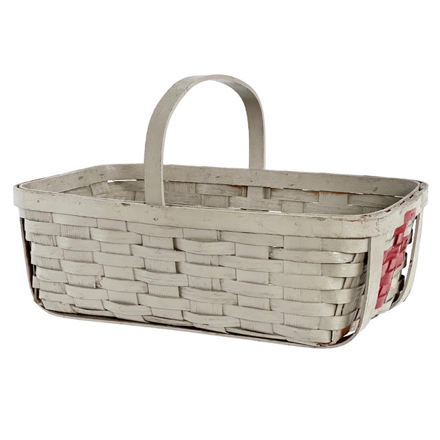 Antique 1910s WWI Era Painted Gray Splint Carrying Basket With Red First Aid Red Cross For Sale - Image 4 of 11