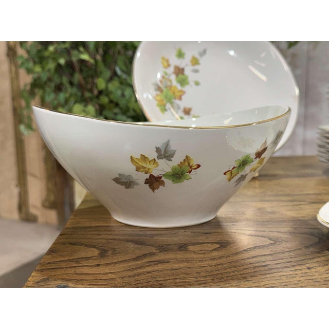 Ceramic Earthenware Automne Dinner Service from Gien, 1970s, Set of 27 For Sale - Image 7 of 17