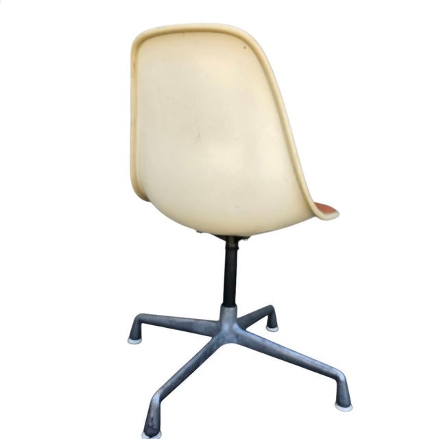 Mid Century Herman Miller Orange Ninyl Upholstered PSC Chair For Sale - Image 13 of 18