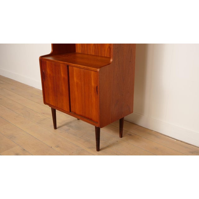 Vintage Bookcase in Teak, 1960s For Sale - Image 4 of 11