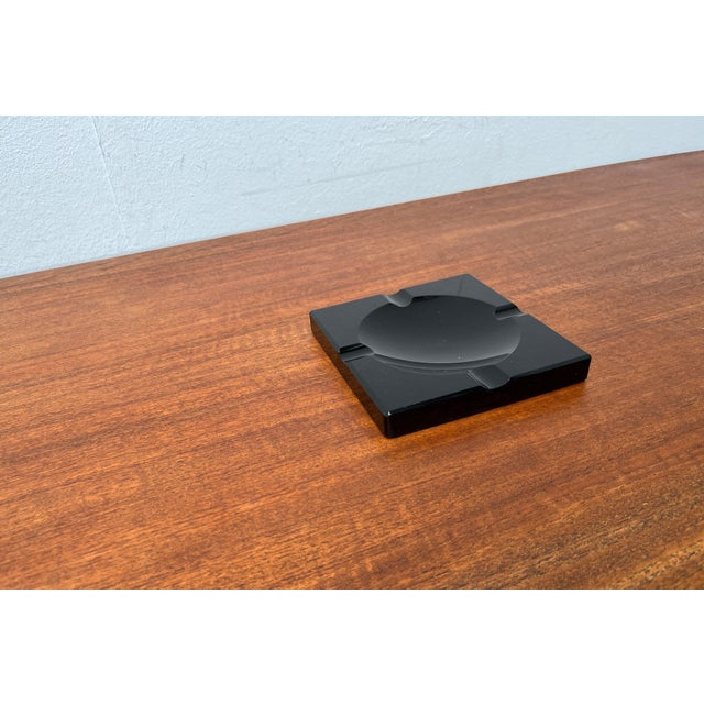 Vintage Black Glass Ashtray, 1980s, in Very Good conditions. Designed 1960 to 1969