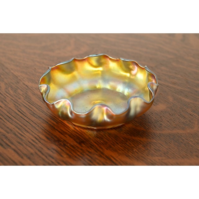 Tiffany Studios Louis Comfort Tiffany Favrile Iridescent Art Glass Scalloped Bowl For Sale - Image 4 of 12